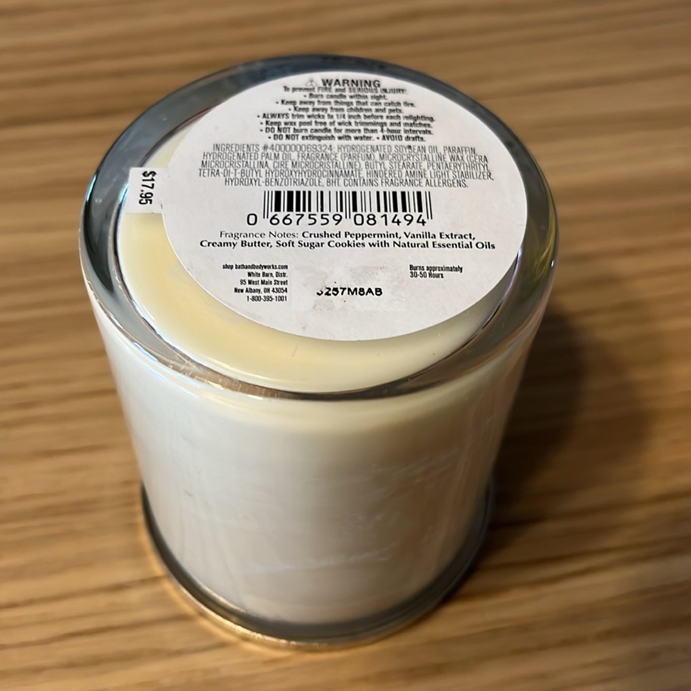Bath & Body Works Single Wick Candle. Peppermint Sugar Cookie. - Picture 3 of 3